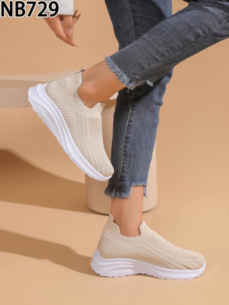 Buty sportowe damskie Roz 36-41/ 12 par
